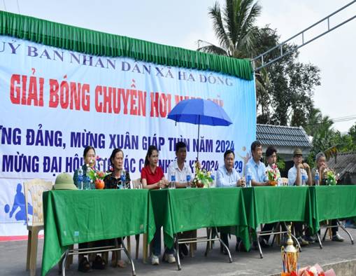 https://hatrung.thanhhoa.gov.vn/portal/Photos/2024-02/b1d7804f76093f6dz5172963433496_c74efb4756b30d15546db65c44a965b4.jpg