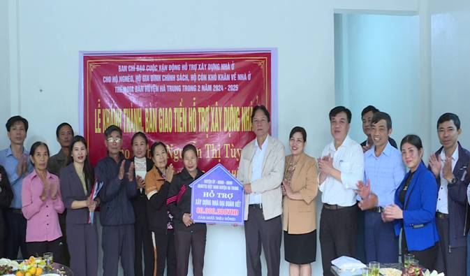 https://hatrung.thanhhoa.gov.vn/portal/Photos/2024-11/6ccf2a0a0e806c7dvlcsnap-2024-11-05-14h47m03s805.png